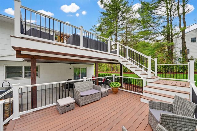 4 Fairmont Terrace, West Nyack, NY 10994