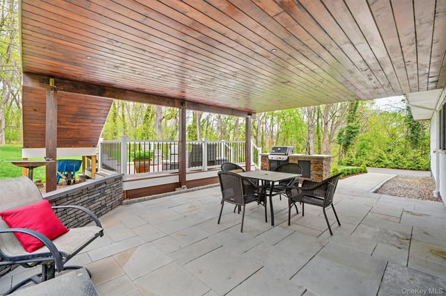 4 Fairmont Terrace, West Nyack, NY 10994