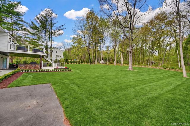 4 Fairmont Terrace, West Nyack, NY 10994