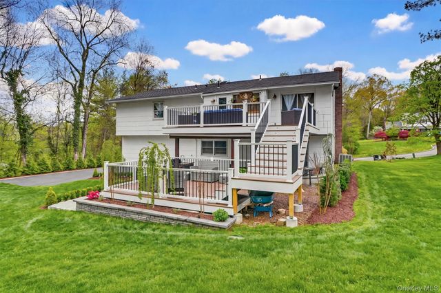 4 Fairmont Terrace, West Nyack, NY 10994