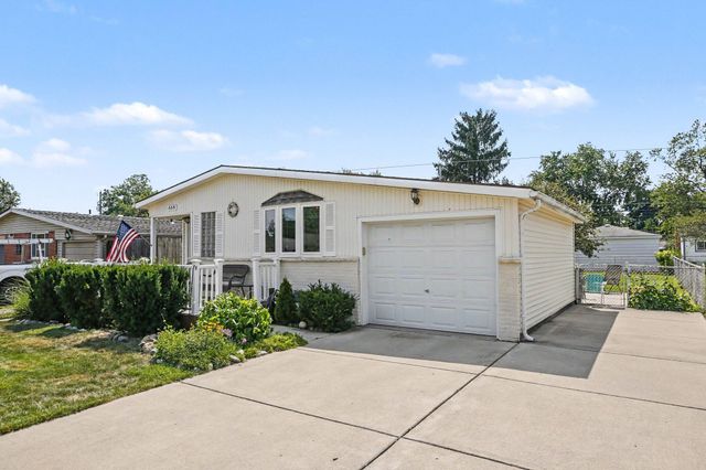 668 S Hawthorne Street, Westland, MI 48186