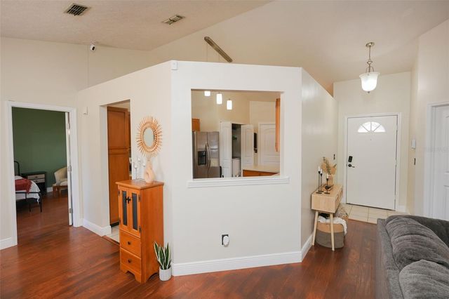 4136 SPRING WAY CIR, Valrico, FL 33596