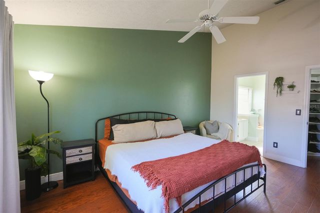 4136 SPRING WAY CIR, Valrico, FL 33596