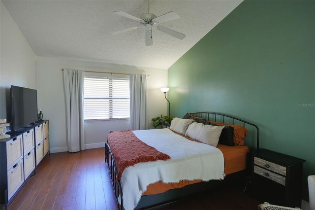 4136 SPRING WAY CIR, Valrico, FL 33596