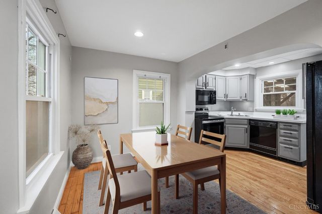 440 W Sharon Road, Springdale, OH 45246