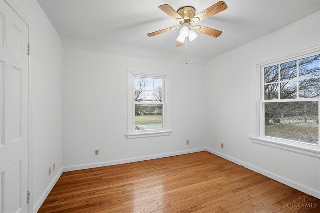 440 W Sharon Road, Springdale, OH 45246