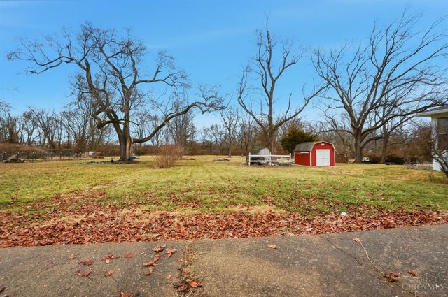 440 W Sharon Road, Springdale, OH 45246