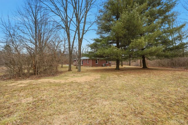 440 W Sharon Road, Springdale, OH 45246