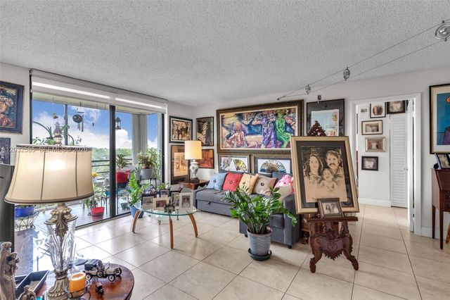 1400 Saint Charles Place 623, Pembroke Pines, FL 33026