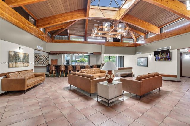 1400 Saint Charles Place 623, Pembroke Pines, FL 33026