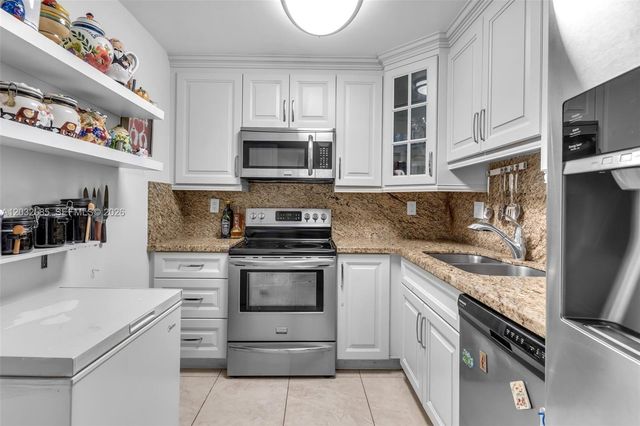 1400 Saint Charles Place 623, Pembroke Pines, FL 33026