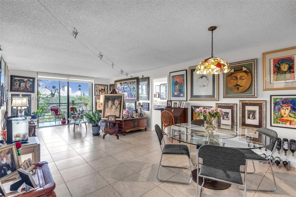1400 Saint Charles Place 623, Pembroke Pines, FL 33026