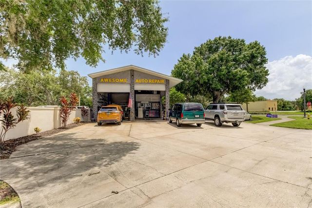 600 SAINT PETERSBURG DR E, Oldsmar, FL 34677