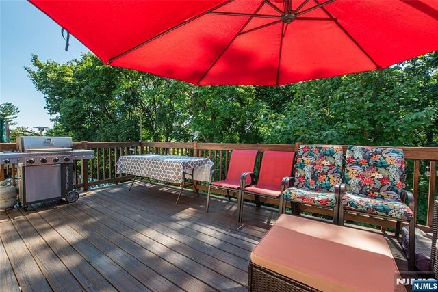 54 Hasbrouck Avenue, Hasbrouck Heights, NJ 07604