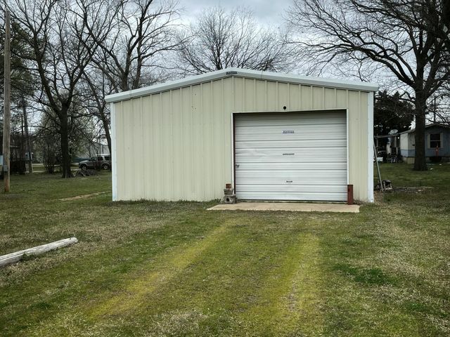 454 W Lakeview Avenue, Ketchum, OK 74349