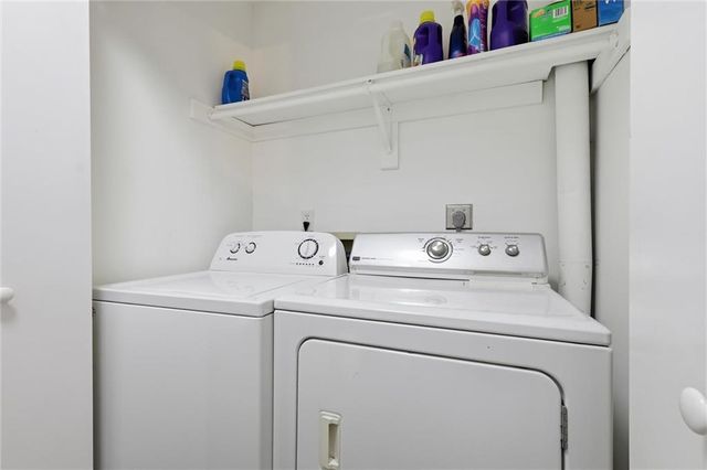 1809-1811 W 4th Street, Lawrence, KS 66044