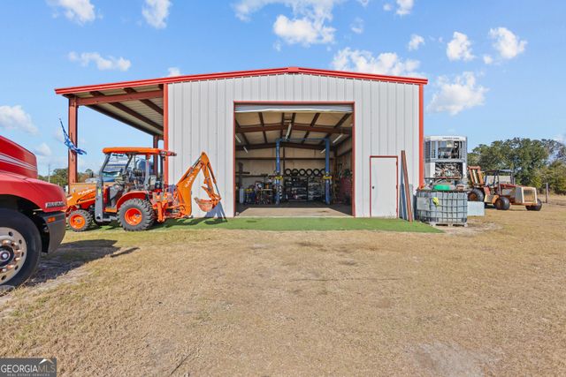 142 Lloyd Drive, Jesup, GA 31545