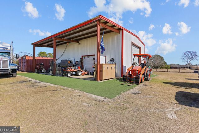 142 Lloyd Drive, Jesup, GA 31545