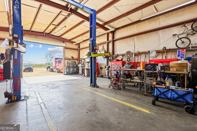 142 Lloyd Drive, Jesup, GA 31545