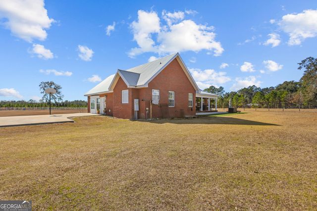 142 Lloyd Drive, Jesup, GA 31545