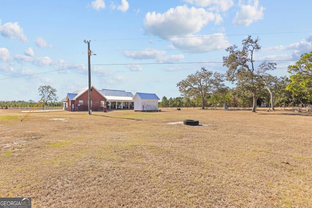 142 Lloyd Drive, Jesup, GA 31545