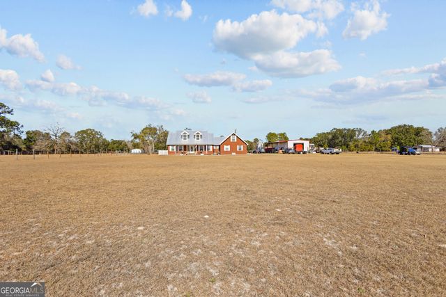 142 Lloyd Drive, Jesup, GA 31545