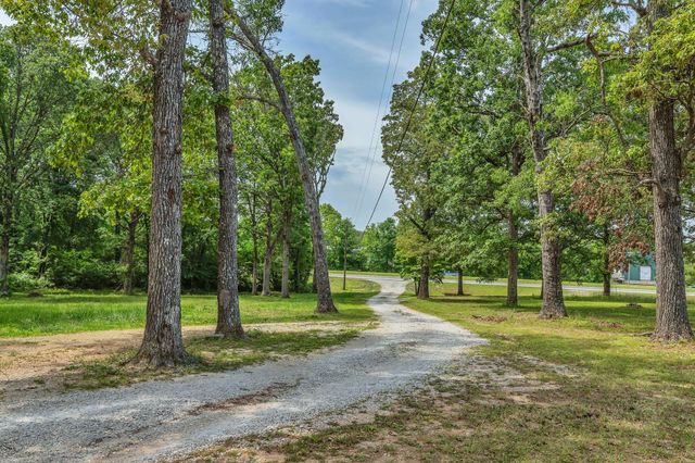 4358 New Manchester Hwy, Tullahoma, TN 37388