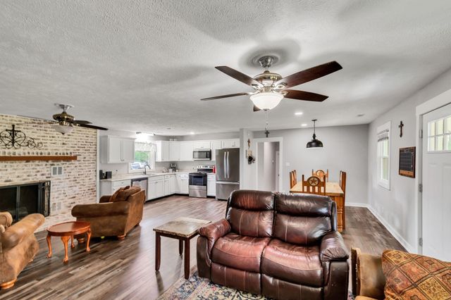 4358 New Manchester Hwy, Tullahoma, TN 37388