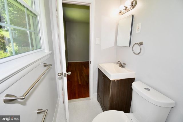 11404 SOWARD DR, Kensington, MD 20895