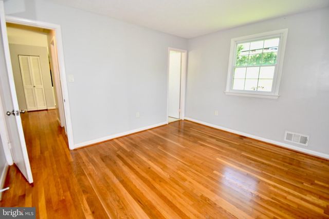 11404 SOWARD DR, Kensington, MD 20895
