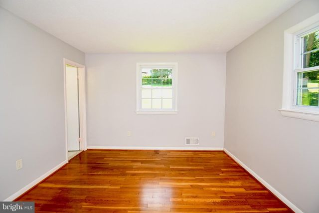 11404 SOWARD DR, Kensington, MD 20895