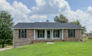 576 Barney Ln, Clarksville, TN 37042