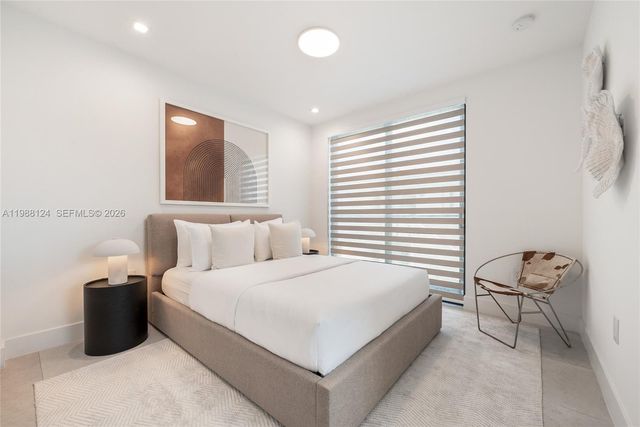 721 SW 11th Street E, Miami, FL 33129