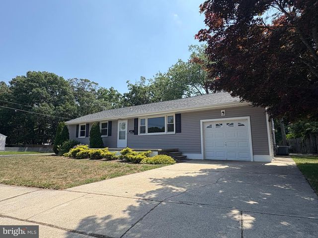 101 STEVEN DR, Linwood, NJ 08221