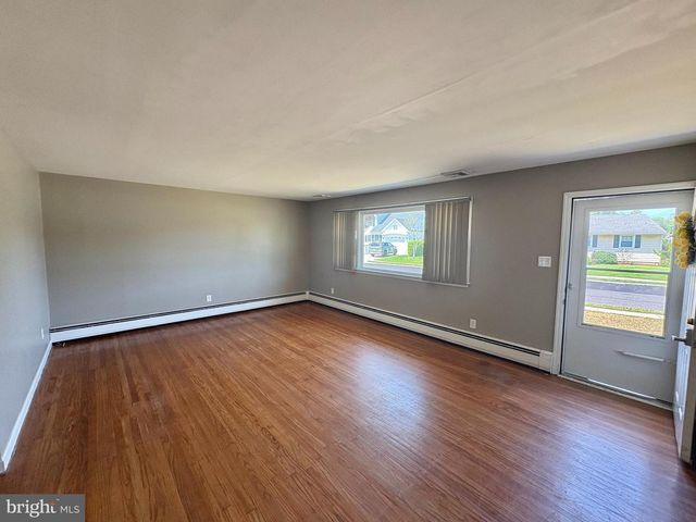 101 STEVEN DR, Linwood, NJ 08221