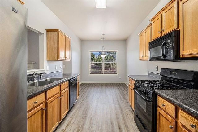 28 Lanier Crossing, Hiram, GA 30141