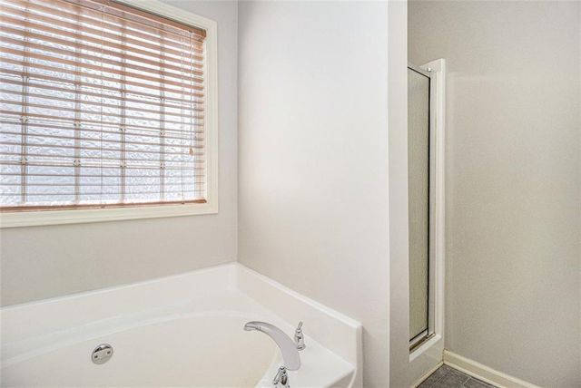 28 Lanier Crossing, Hiram, GA 30141