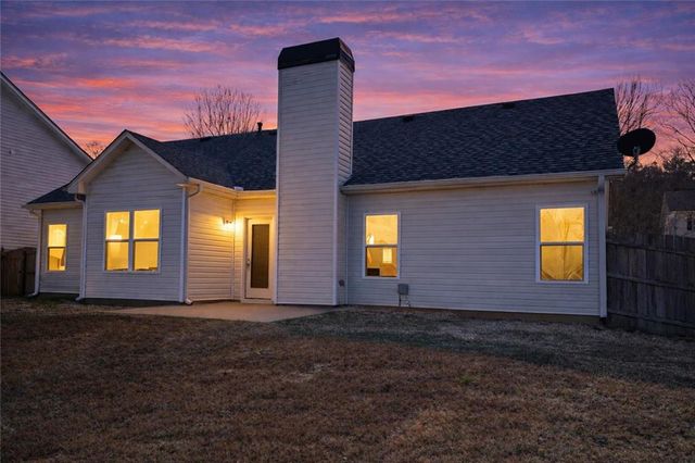 28 Lanier Crossing, Hiram, GA 30141