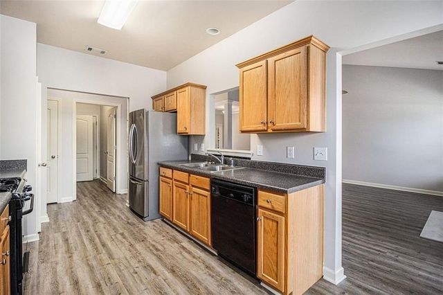 28 Lanier Crossing, Hiram, GA 30141