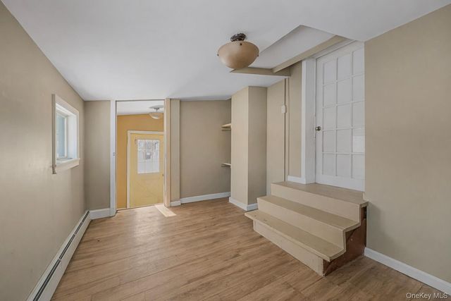 29 Parsons Lane, Middletown, NY 10940