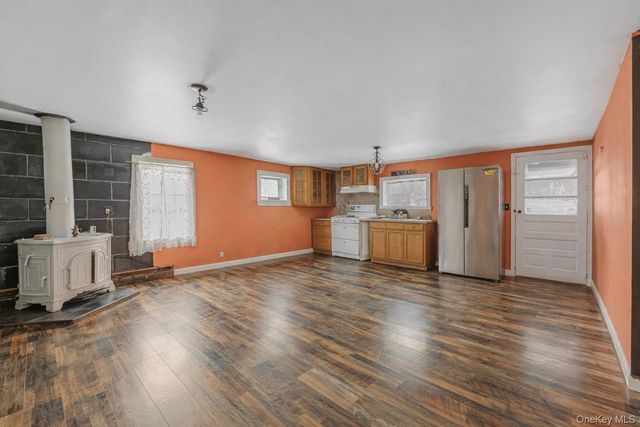 29 Parsons Lane, Middletown, NY 10940