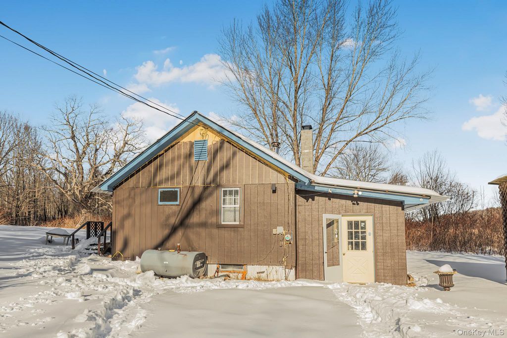 29 Parsons Lane, Middletown, NY 10940