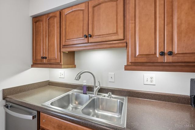 6606 Knottypine Drive, Cincinnati, OH 45230