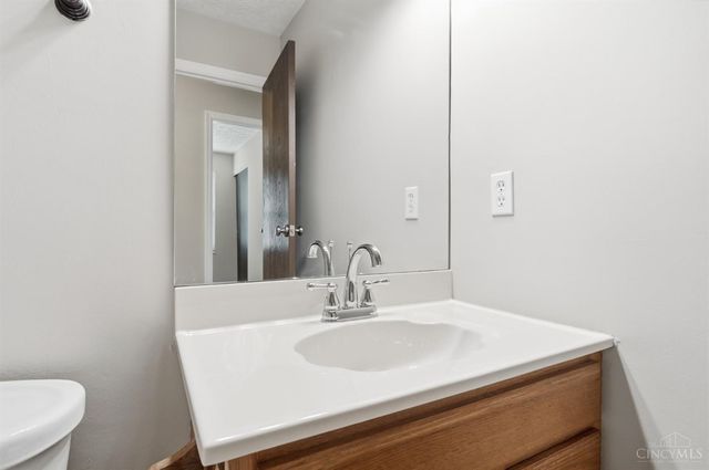 6606 Knottypine Drive, Cincinnati, OH 45230