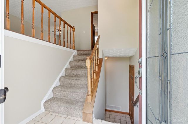 6606 Knottypine Drive, Cincinnati, OH 45230
