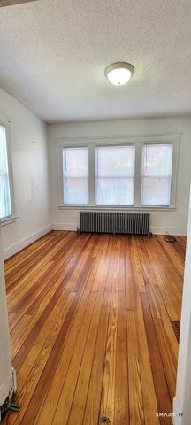 2784 East Main Street, Waterbury, CT 06705