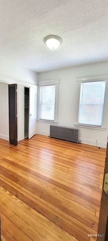 2784 East Main Street, Waterbury, CT 06705