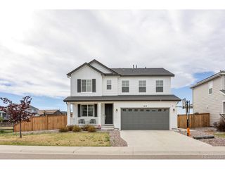 919 N Undergrove Way, Aurora, CO 80018