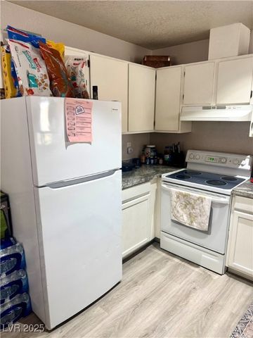 1830 Dwarf Star Drive, Las Vegas, NV 89115