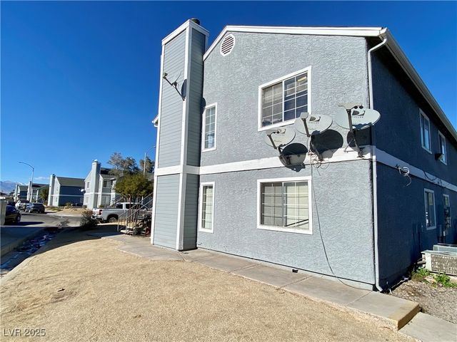 1830 Dwarf Star Drive, Las Vegas, NV 89115